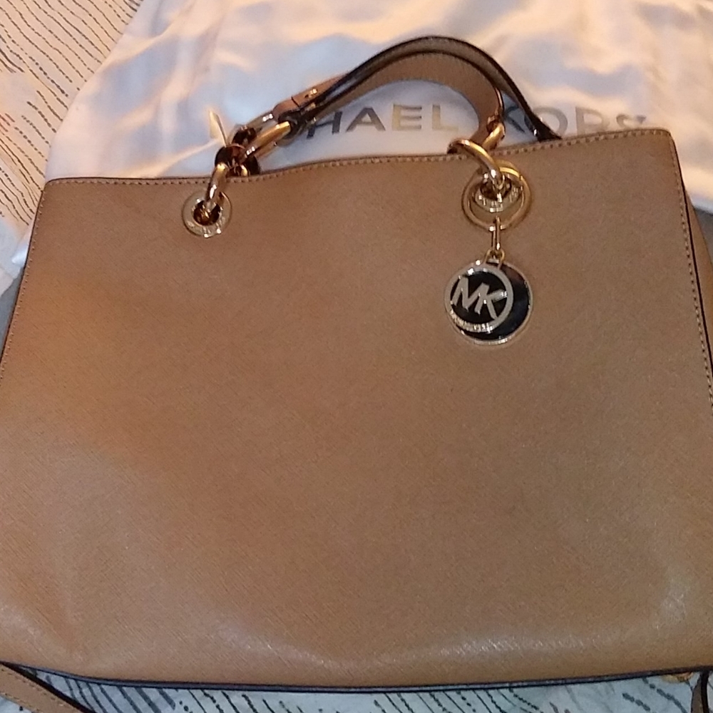 Michael Kors leather bag
